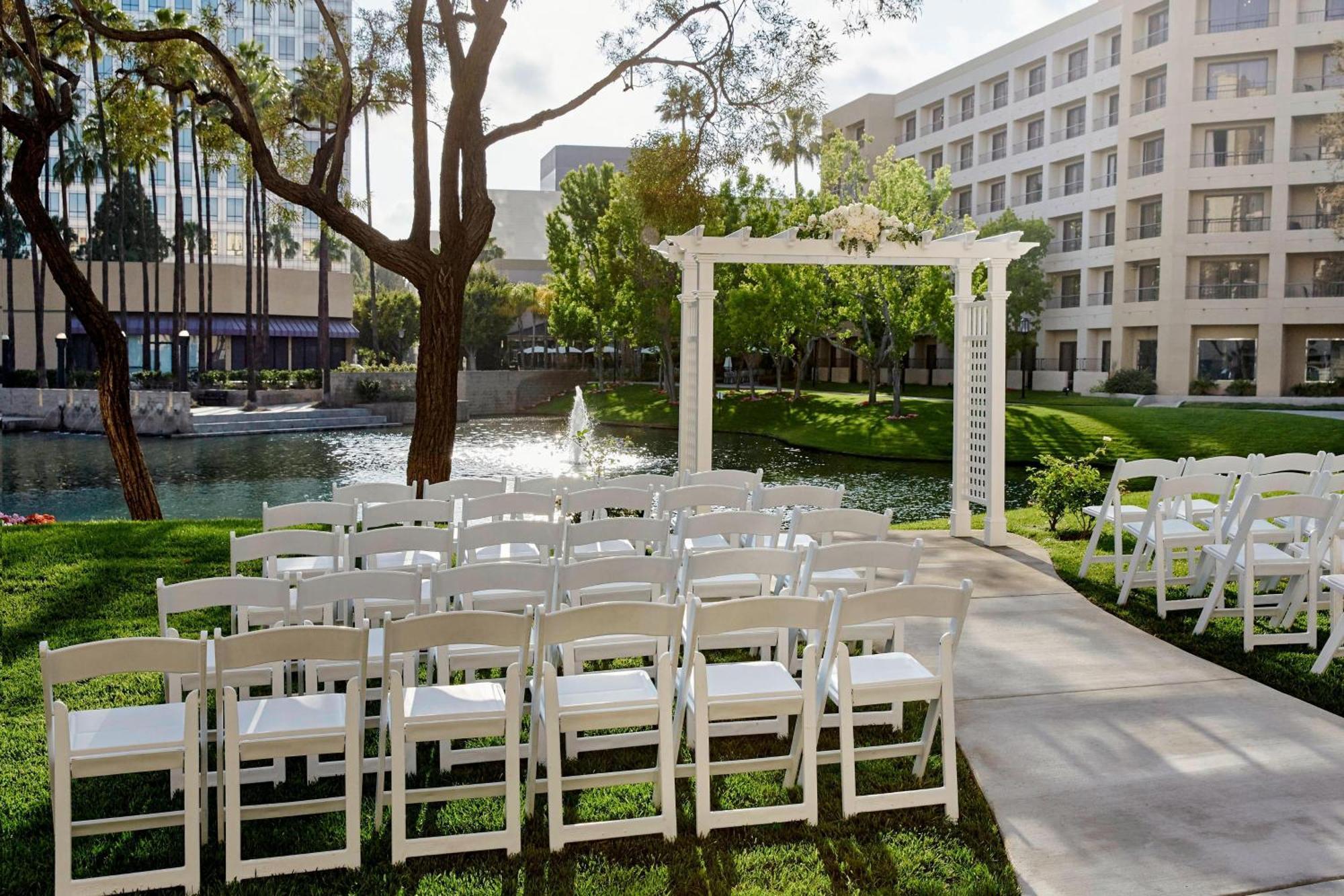 Costa Mesa Marriott Hotel Exterior photo